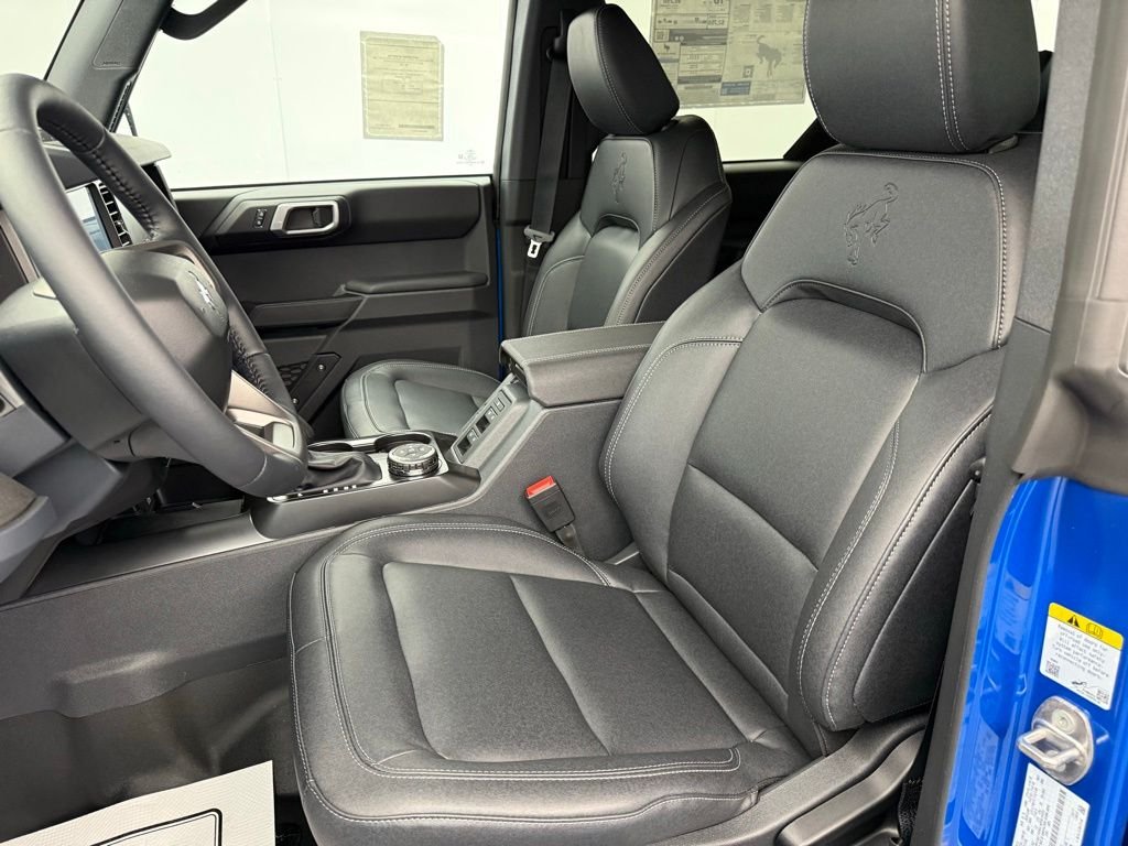 New 2026 Velocity Blue Metallic Ford Badlands® image 53