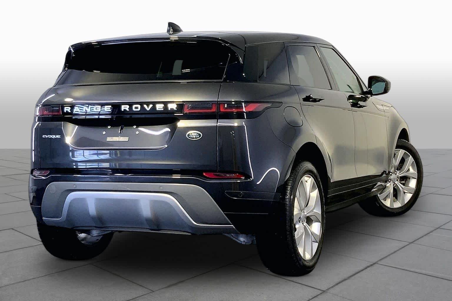 Used 2023 Carpathian Grey Premium Metallic Land Rover SE image 13