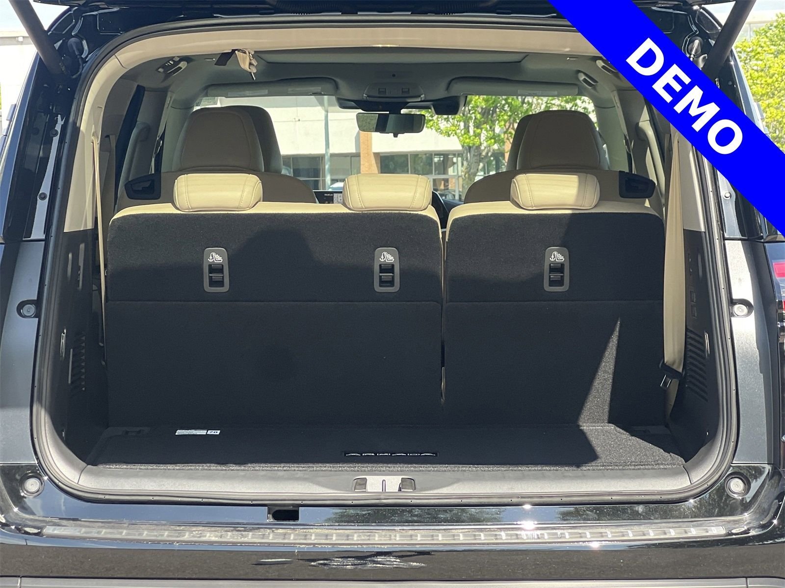 2025 Nissan Armada Platinum Reserve - Photo 29