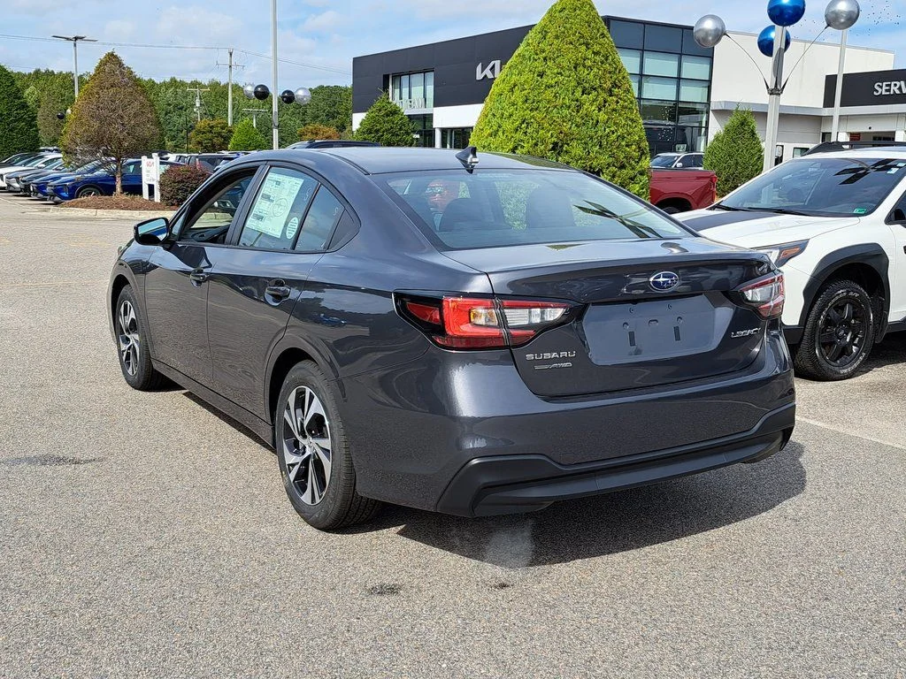 2025 Subaru Legacy Premium - Photo 4