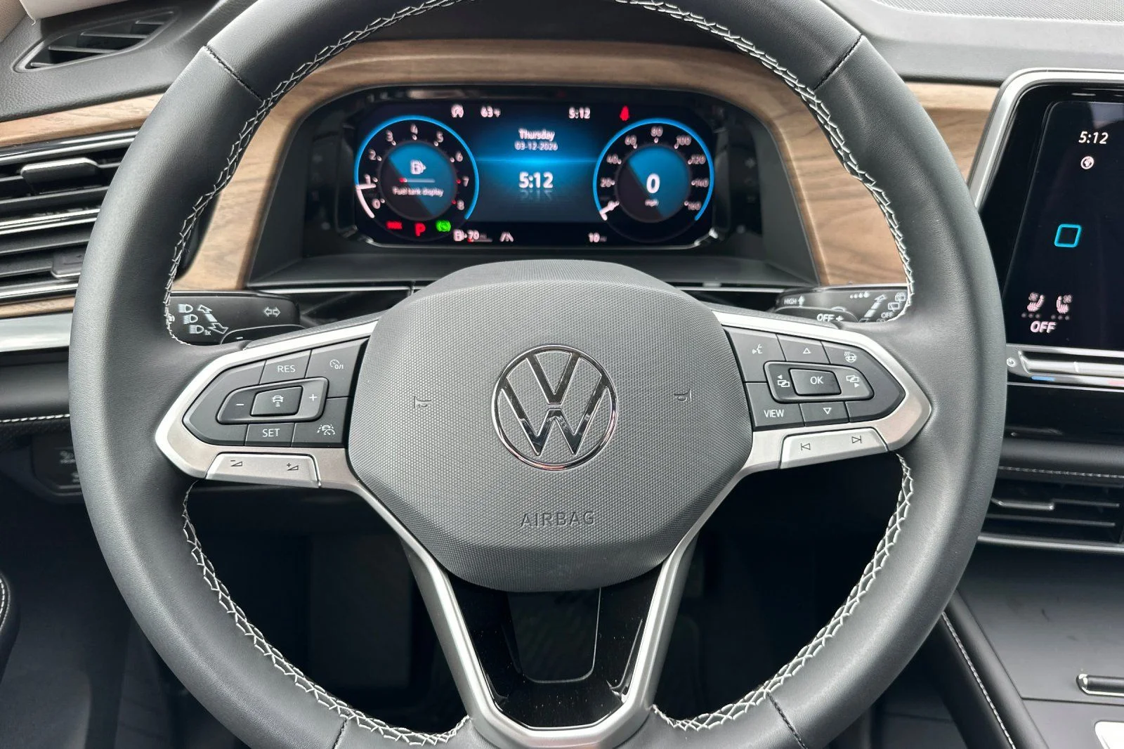 New 2026 White Volkswagen 2.0T SE image 23