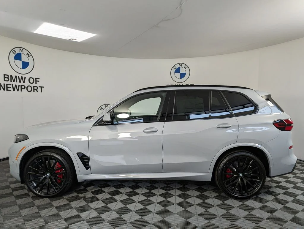 New 2026 Gray BMW xDrive40i image 9