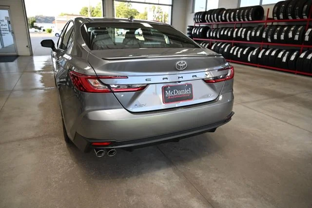 2026 Toyota Camry SE - Photo 7