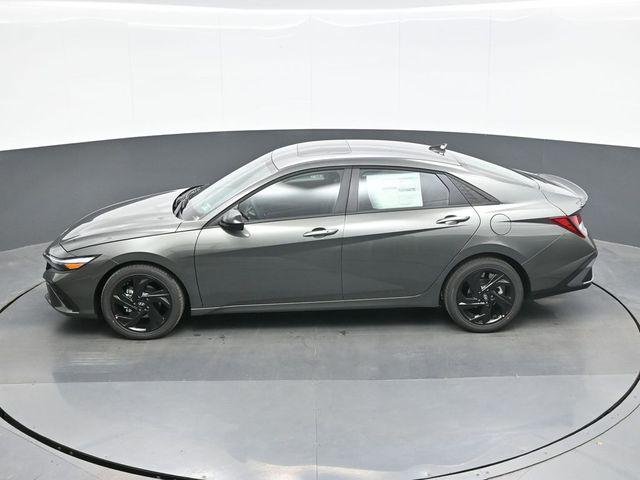 New 2026 Gray Hyundai SEL Sport Plus image 12