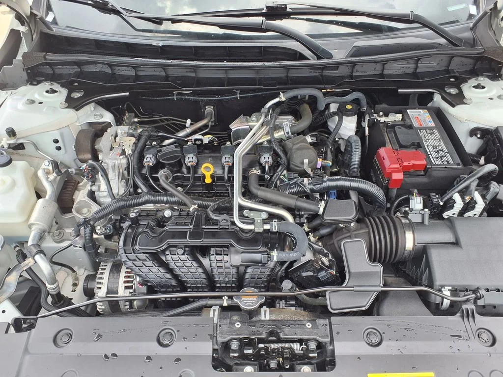 Used 2025 White Nissan 2.5 SV image 34