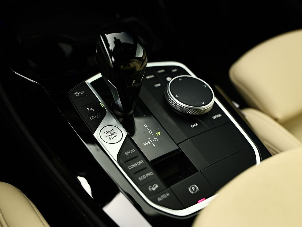 Used 2024 Black BMW xDrive30i image 38