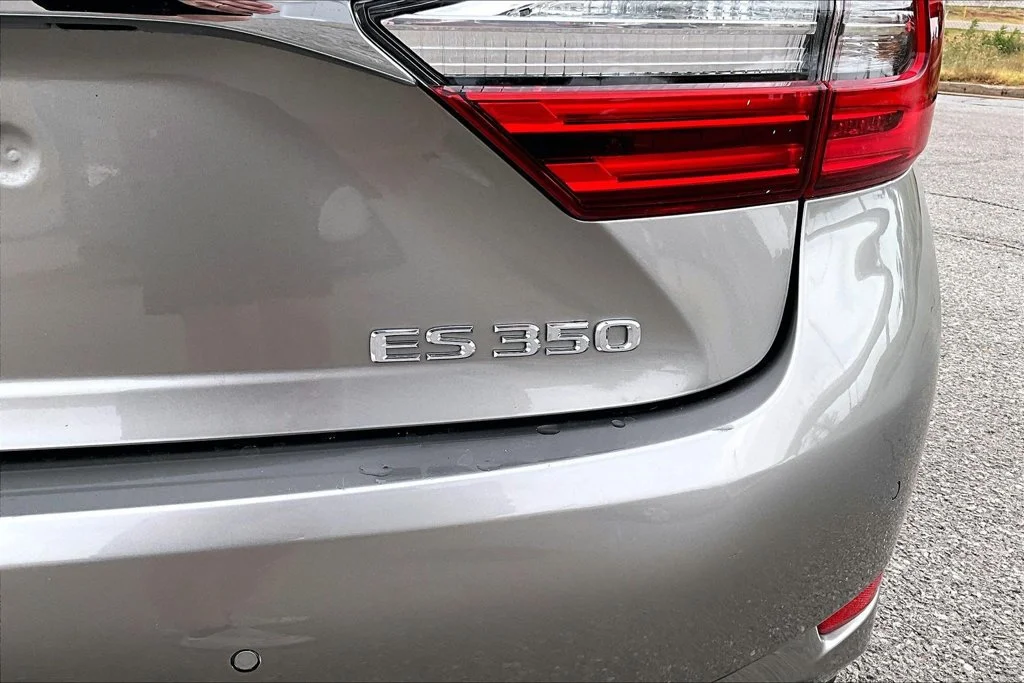 Used 2017 Silver Lexus 350 image 29