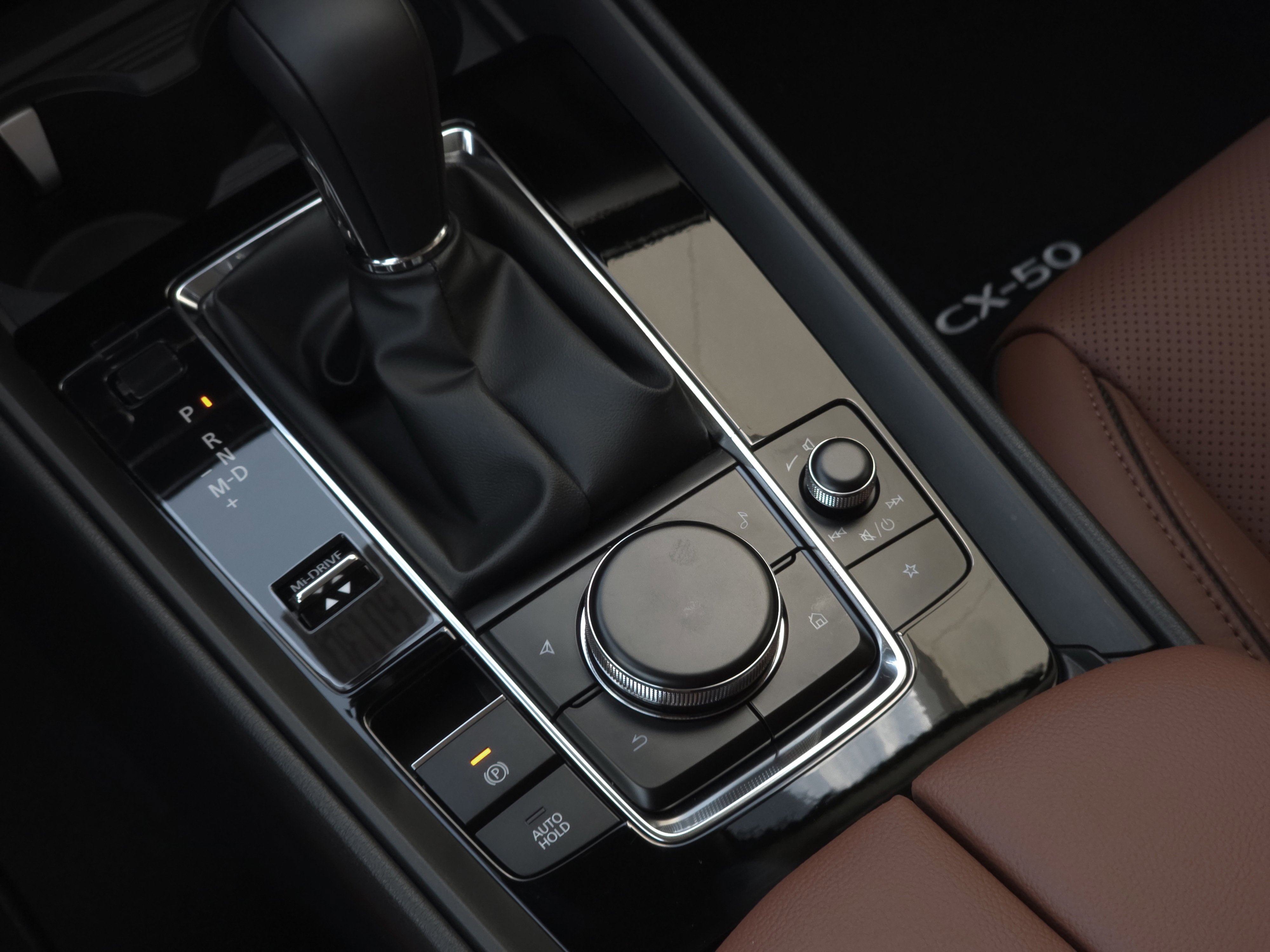 2026 Mazda CX-50 Premium Plus - Photo 15