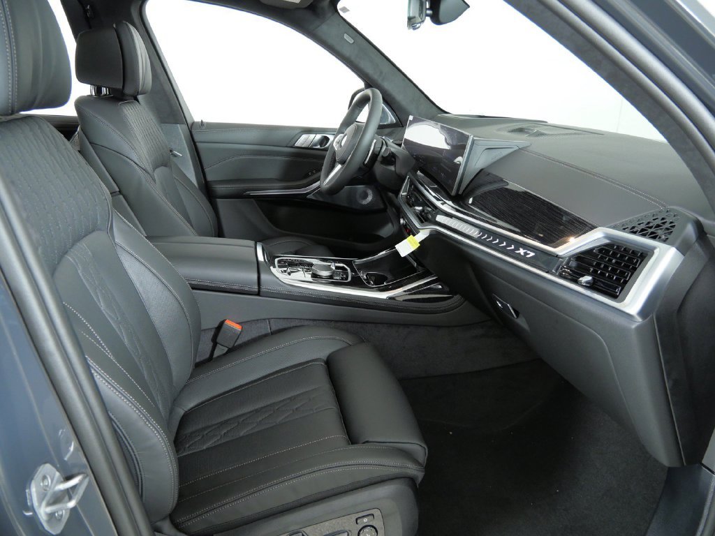 New 2027 Dravit Grey Metallic BMW xDrive40i image 20