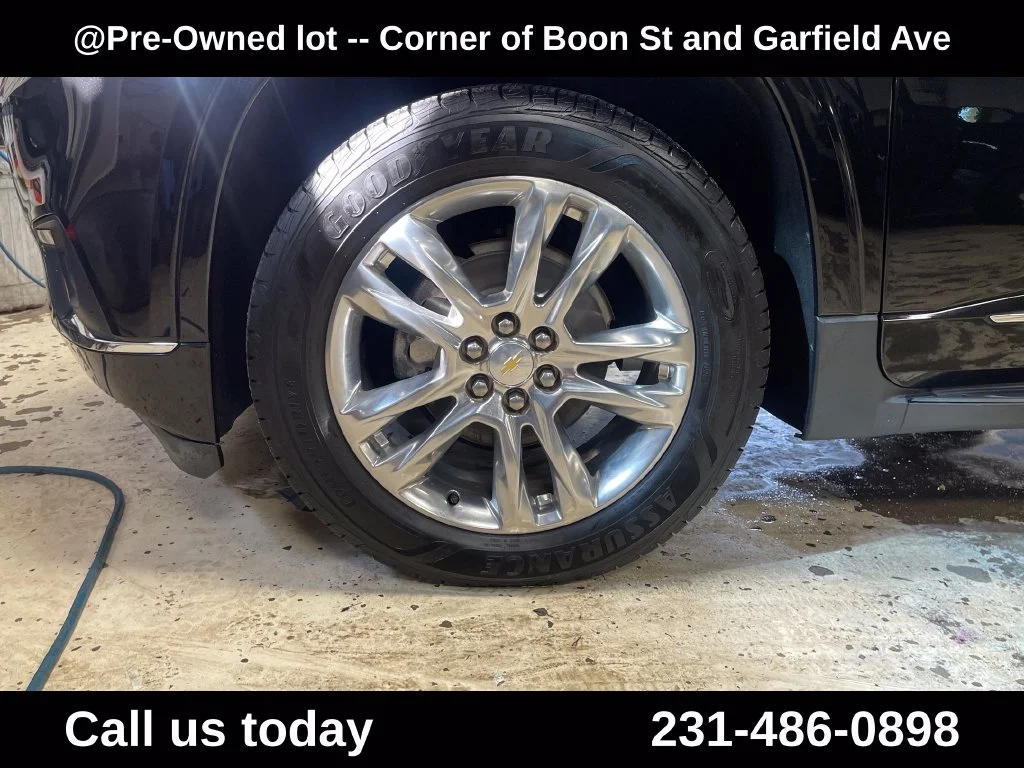 Used 2019 Black Chevrolet High Country image 11