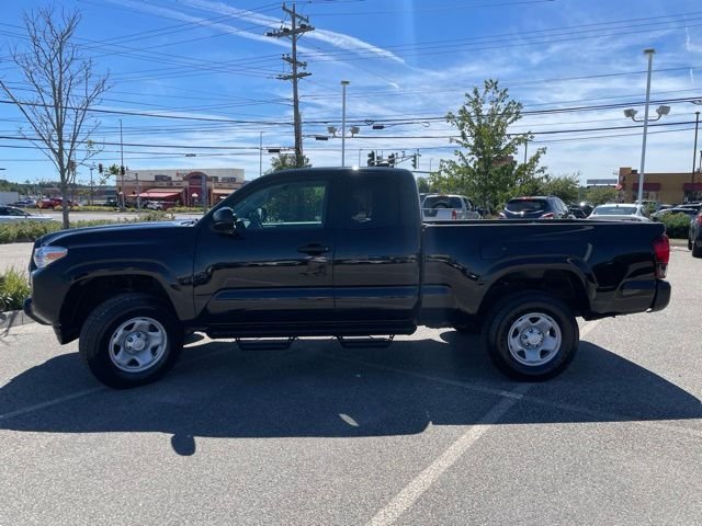 Used 2022 Midnight Black Metallic Toyota SR image 4