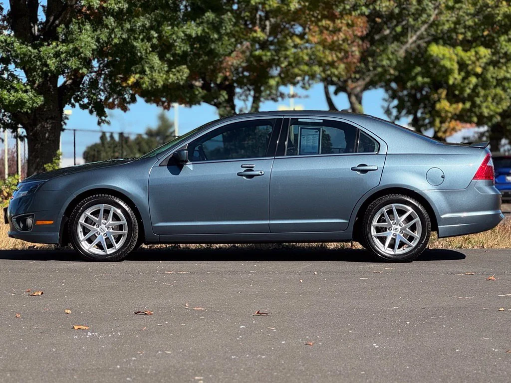 Used 2012 Steel Blue Metallic Ford SEL image 4