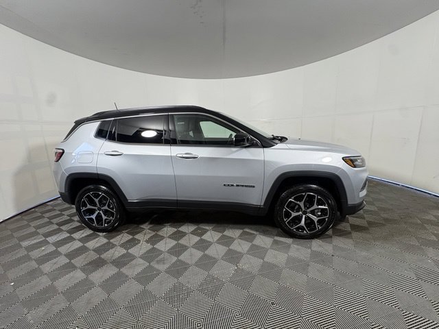 New 2026 Silver Jeep Limited image 5