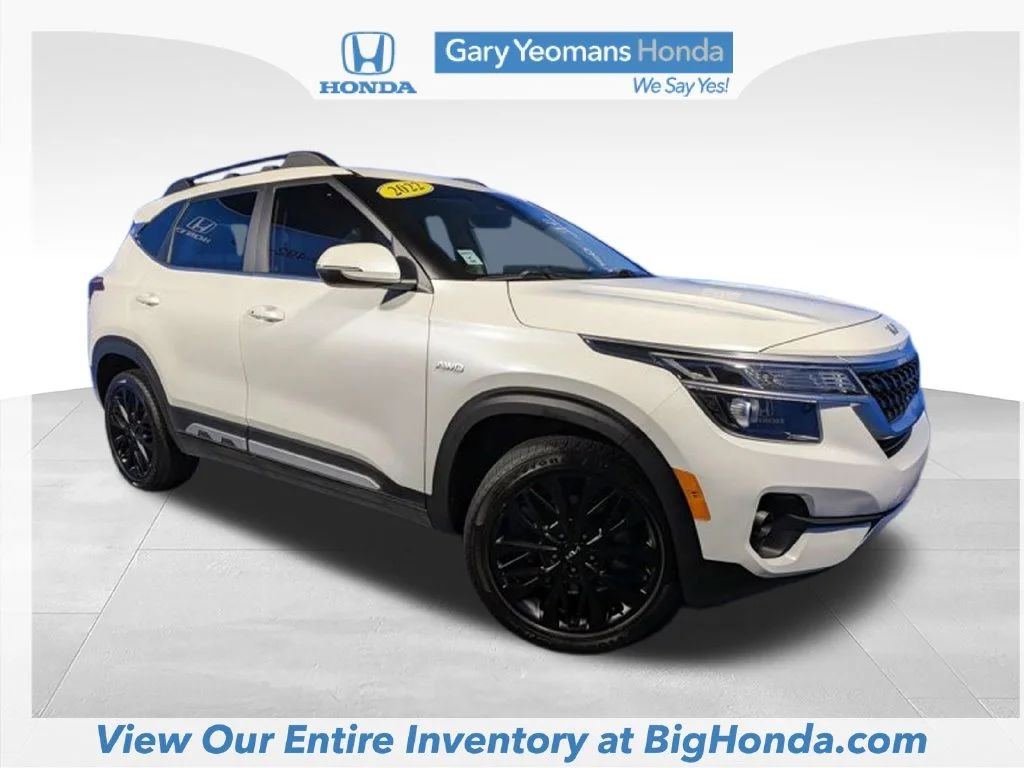Certified Used 2022 White Kia Nightfall image 4