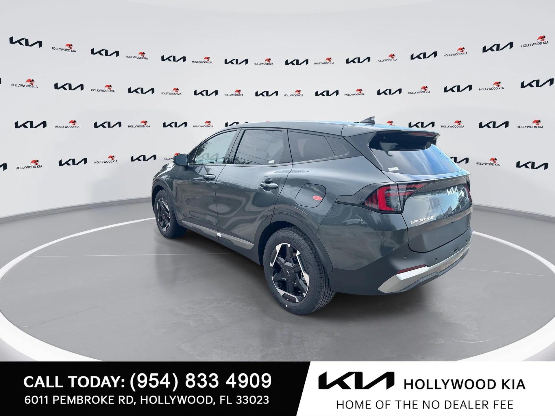 New 2027 Gravity Gray Kia S image 6