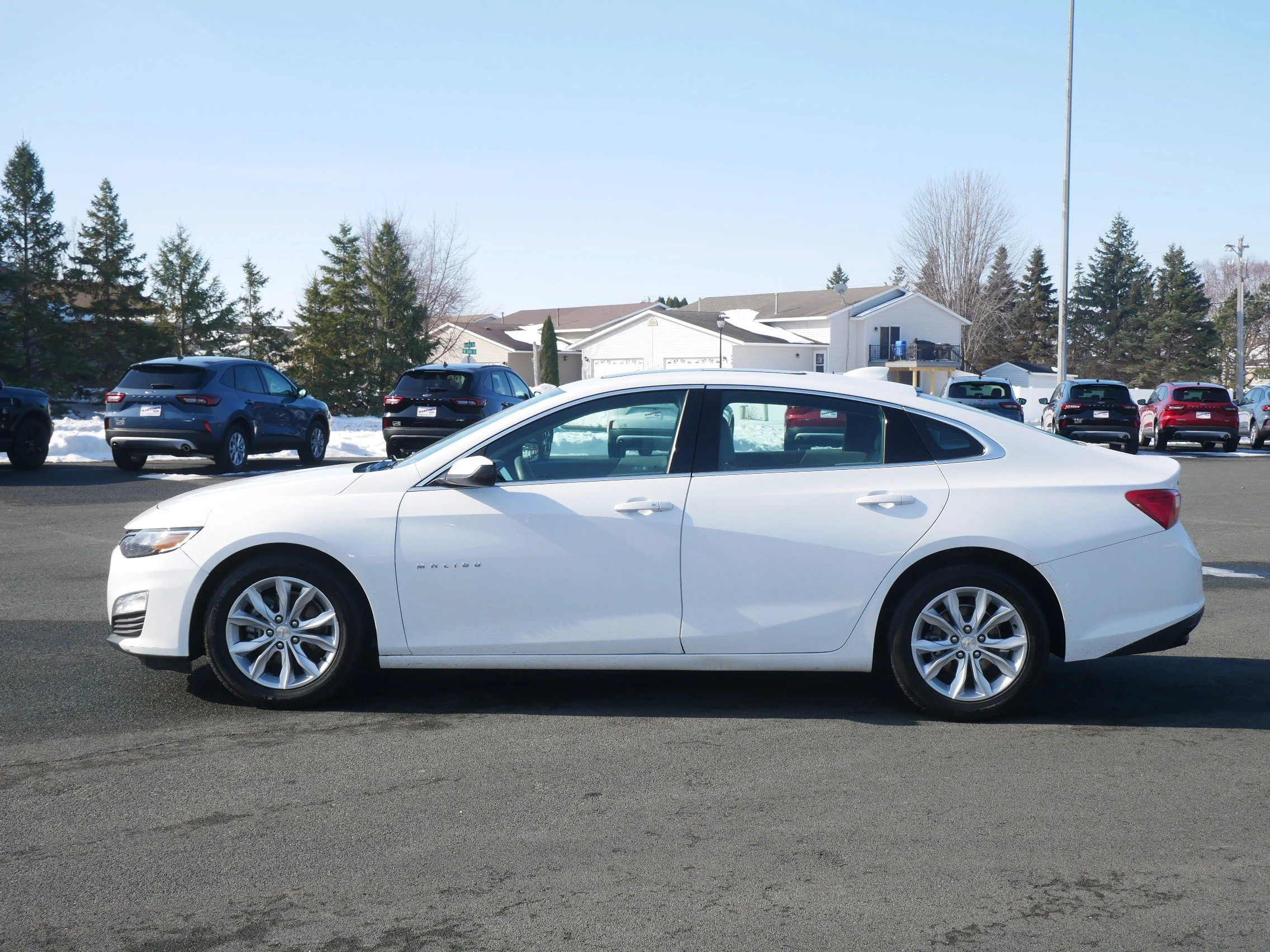 Used 2024 Chevrolet Malibu 1LT with VIN 1G1ZD5STXRF139068 for sale in Hastings, Minnesota