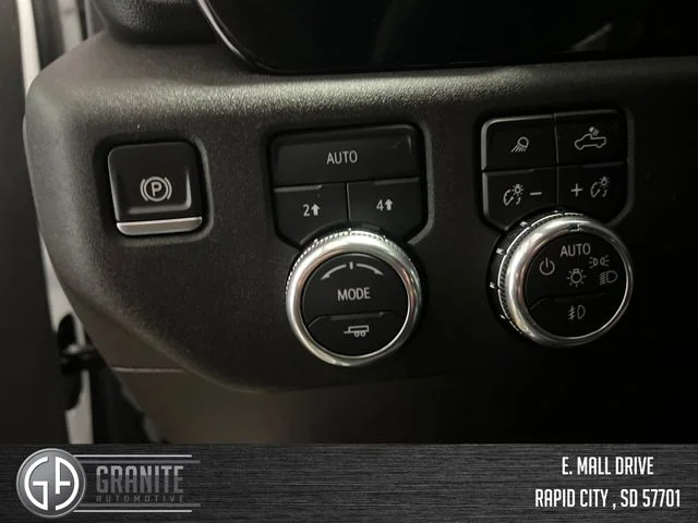 2024 GMC Sierra 1500 SLT - Photo 31