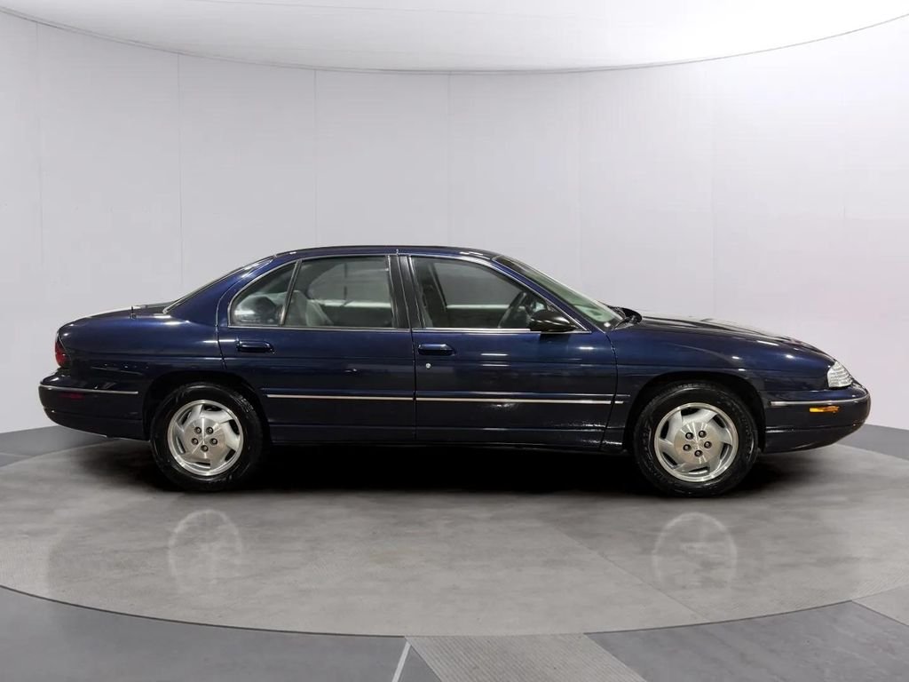 Used 1999 Chevrolet Lumina LS with VIN 2G1WL52M8X9195420 for sale in Oconomowoc, WI