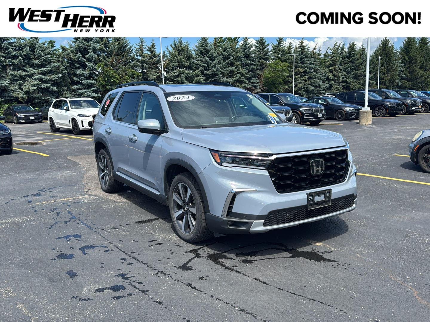 Used 2024 Sonic Gray Pearl Honda Touring image 1