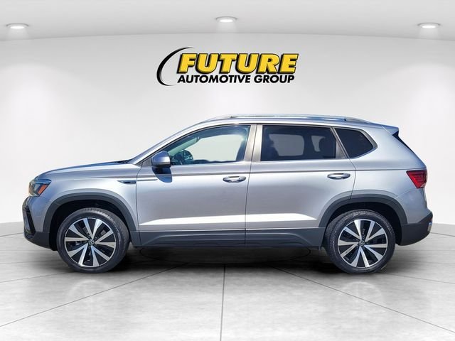 Used 2024  Volkswagen 1.5T SE image 6