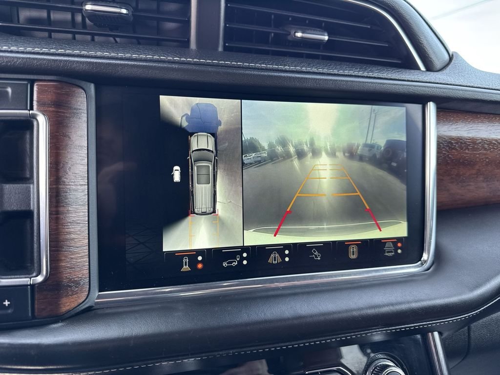 Used 2023 White GMC Denali Ultimate image 17
