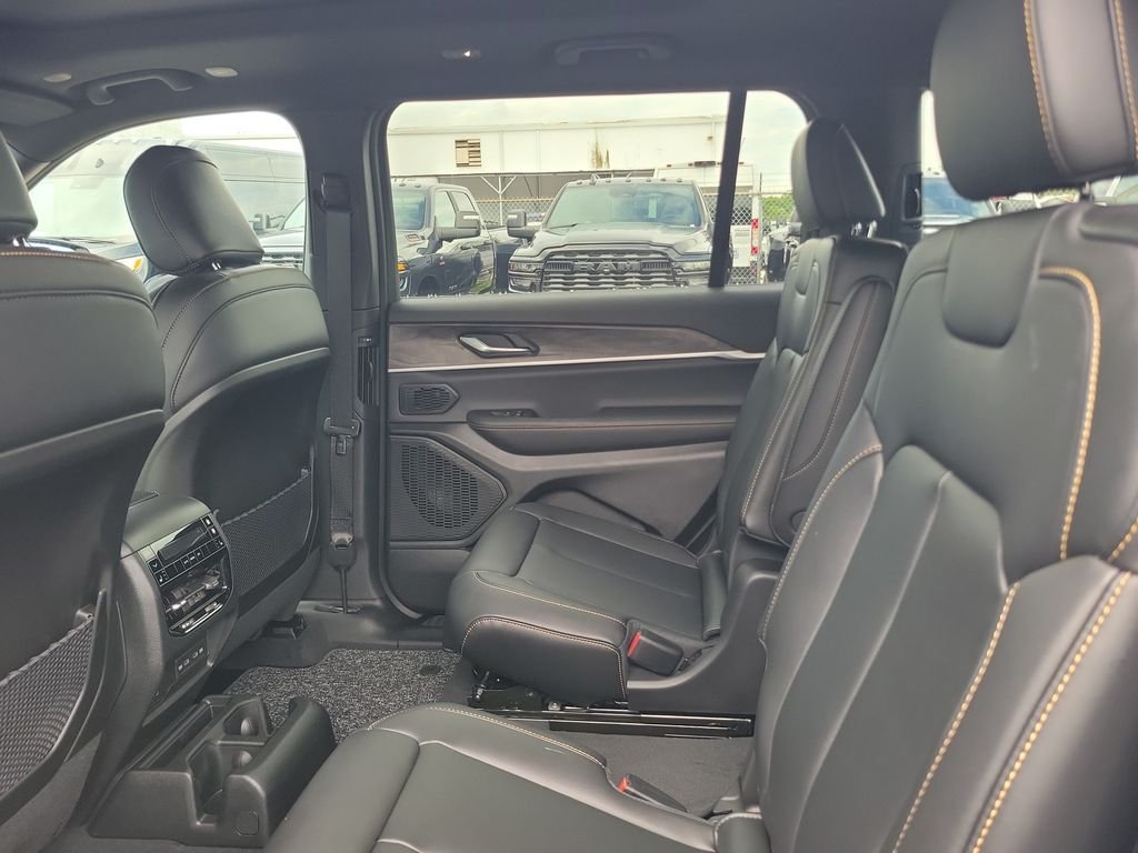 New 2026 Bright White Clearcoat Jeep  image 12