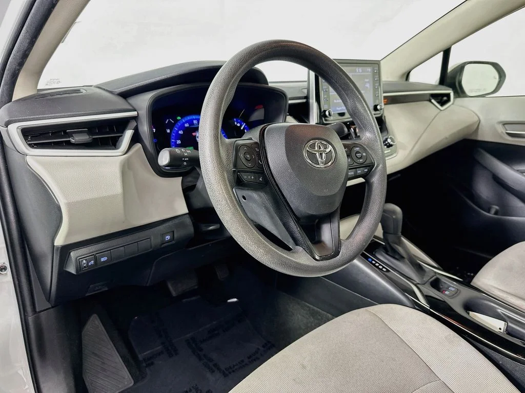 Used 2021 Blizzard Pearl Toyota LE image 10