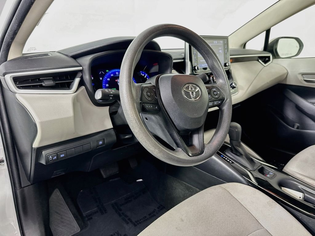 Used 2021 Blizzard Pearl Toyota LE image 10