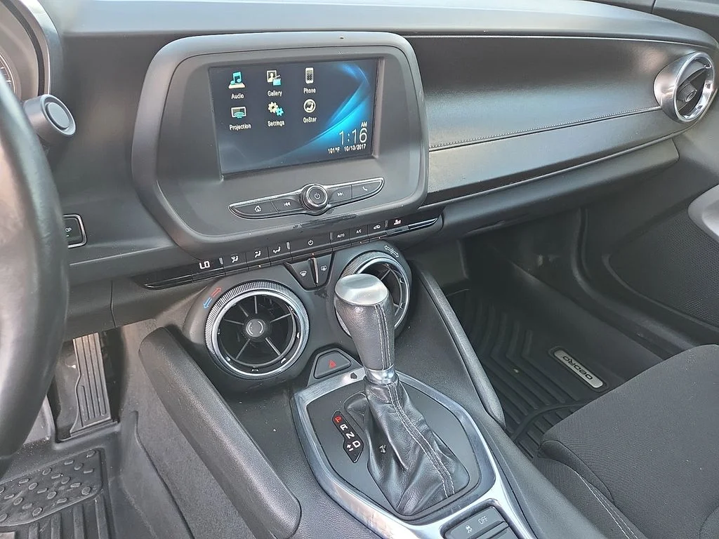 Used 2018 Black Chevrolet 1LT image 25