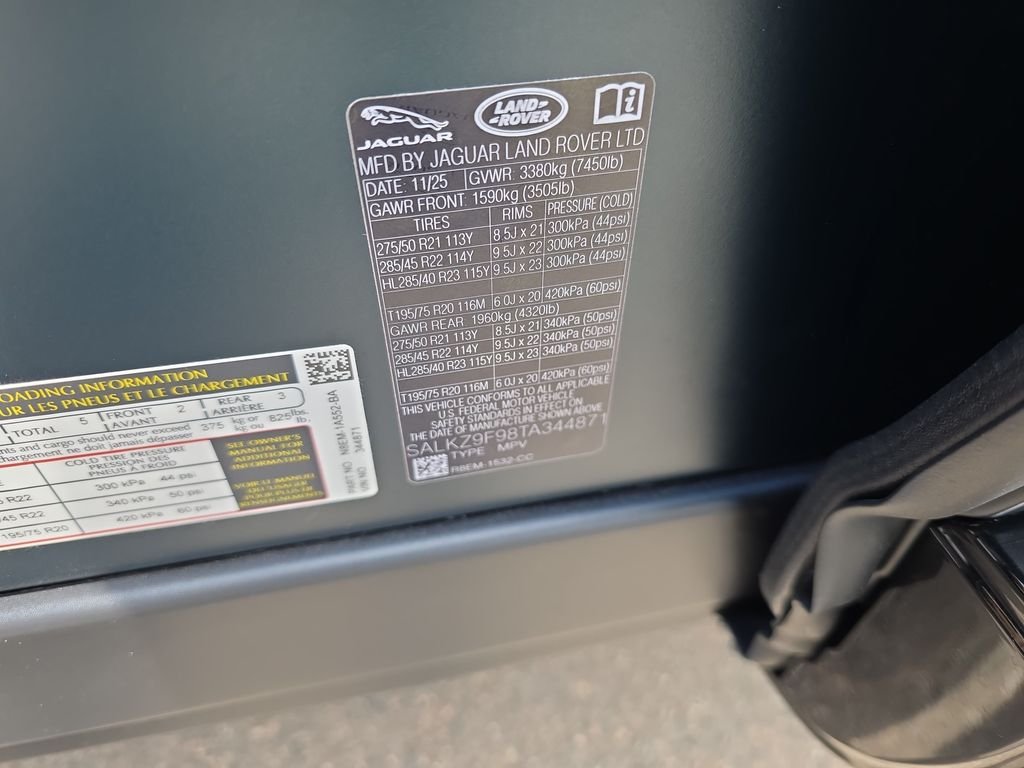 New 2026 British Racing Green Satin Land Rover SV image 24