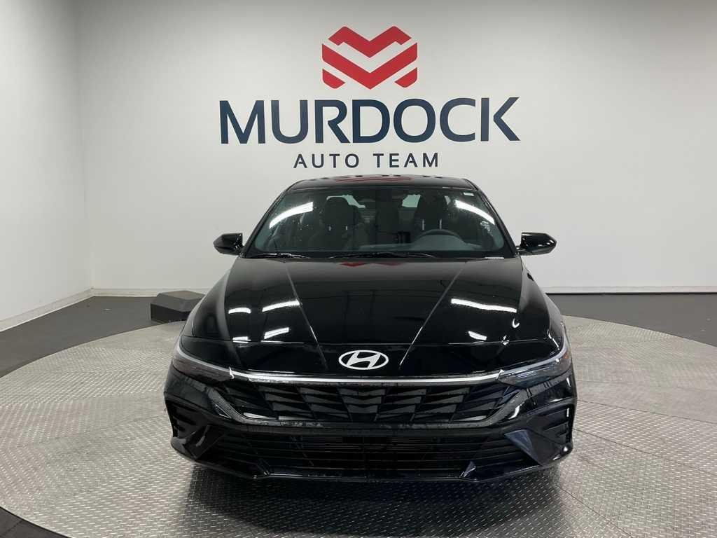 New 2025 Abyss Black Hyundai SEL Sport image 4