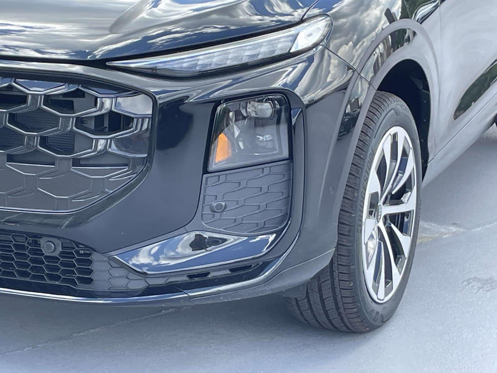 New 2026 0E0E/Black Audi S line image 13