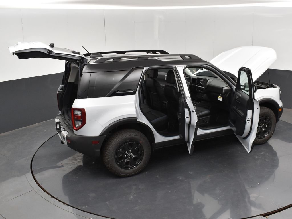 New 2026 Space White Metallic Ford Outer Banks® image 32