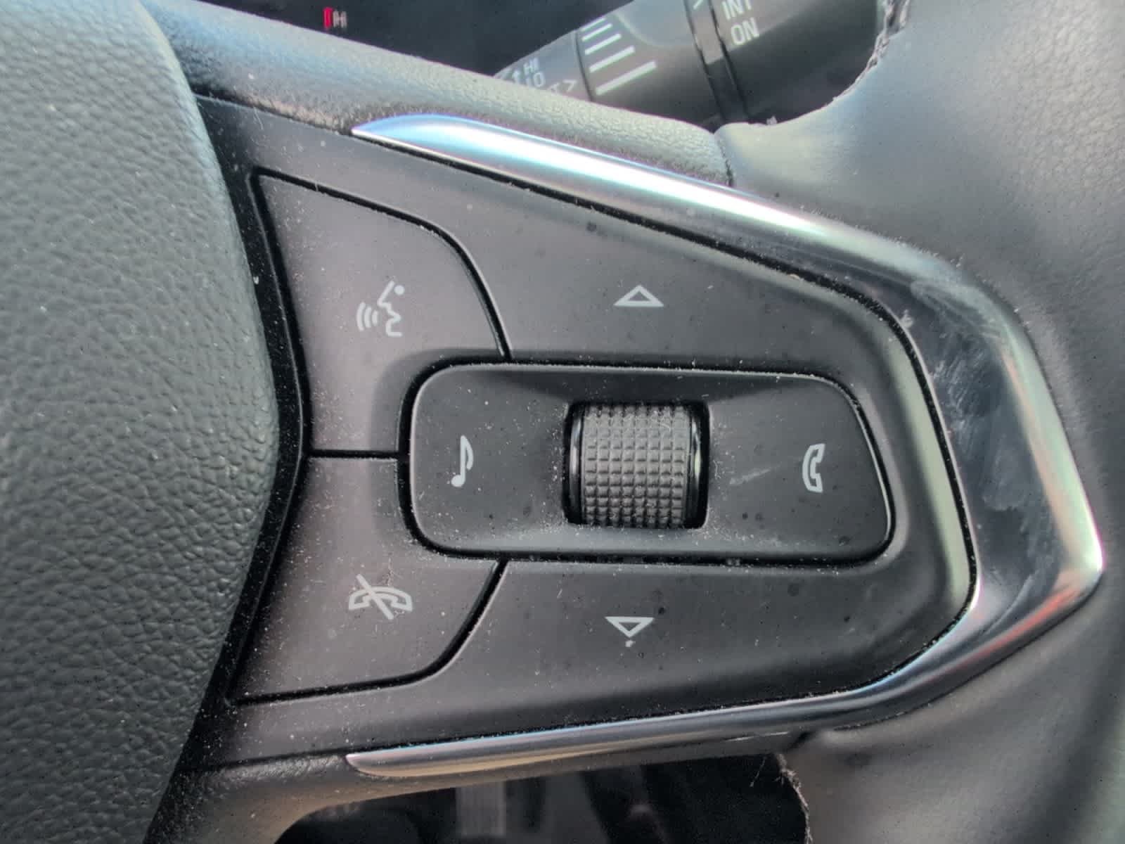 Used 2025 Marina Blue Metallic Chevrolet LT image 27