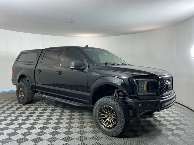 Used 2020 Black Ford XLT image 3