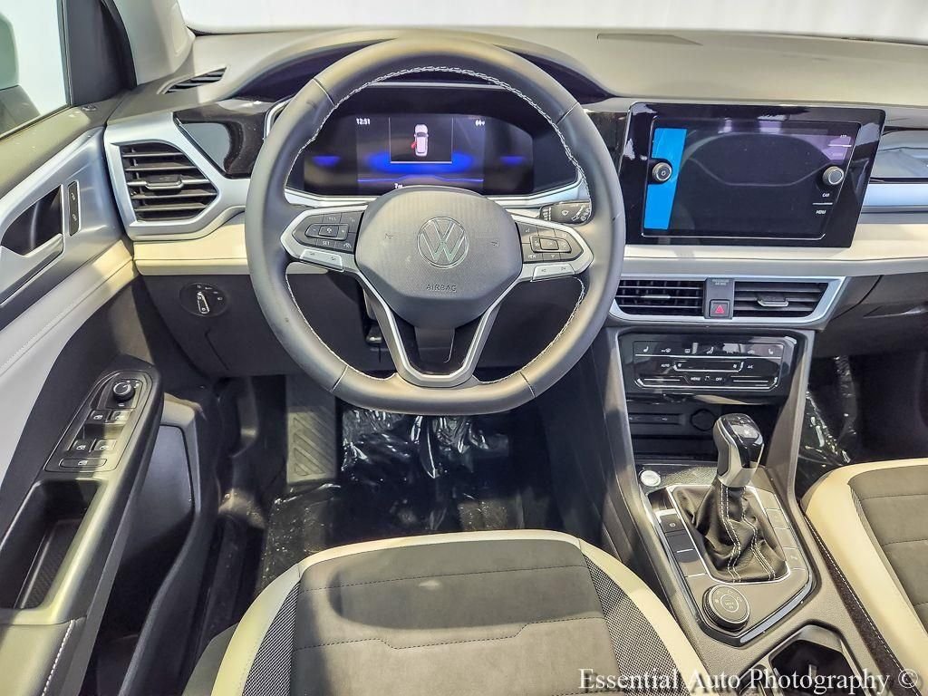 New 2026 Cornflower Blue Volkswagen 1.5T SE image 11