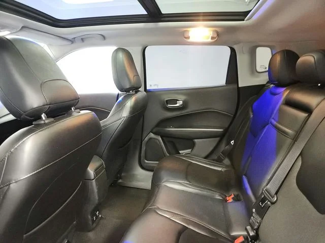 Used 2018 Black Jeep Latitude image 45
