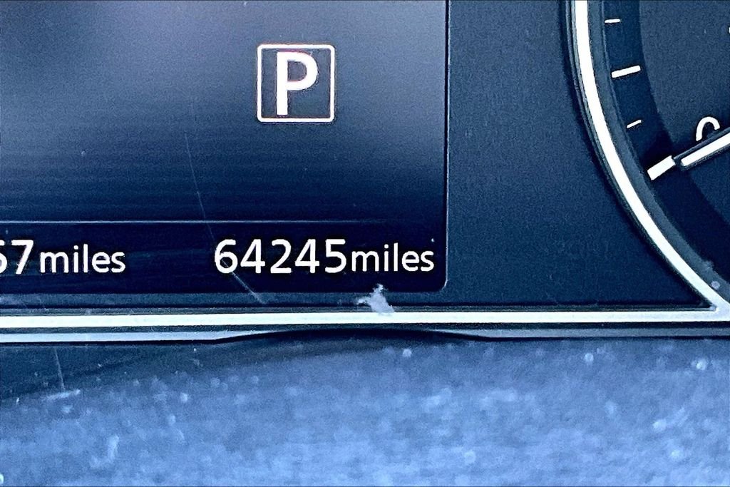 Used 2018 Silver Nissan SV image 19