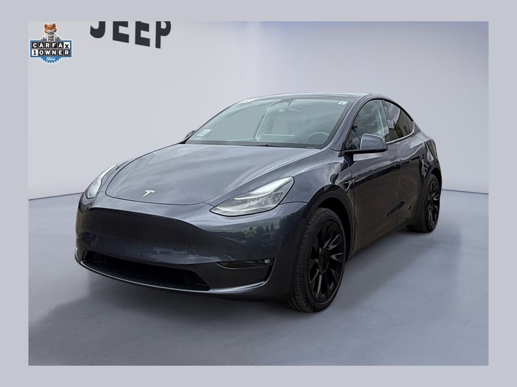 2023 Tesla Model Y Long Range Dual Motor All-Wheel Drive's photo