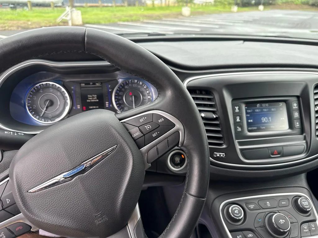 Used 2016 White Chrysler Limited image 18