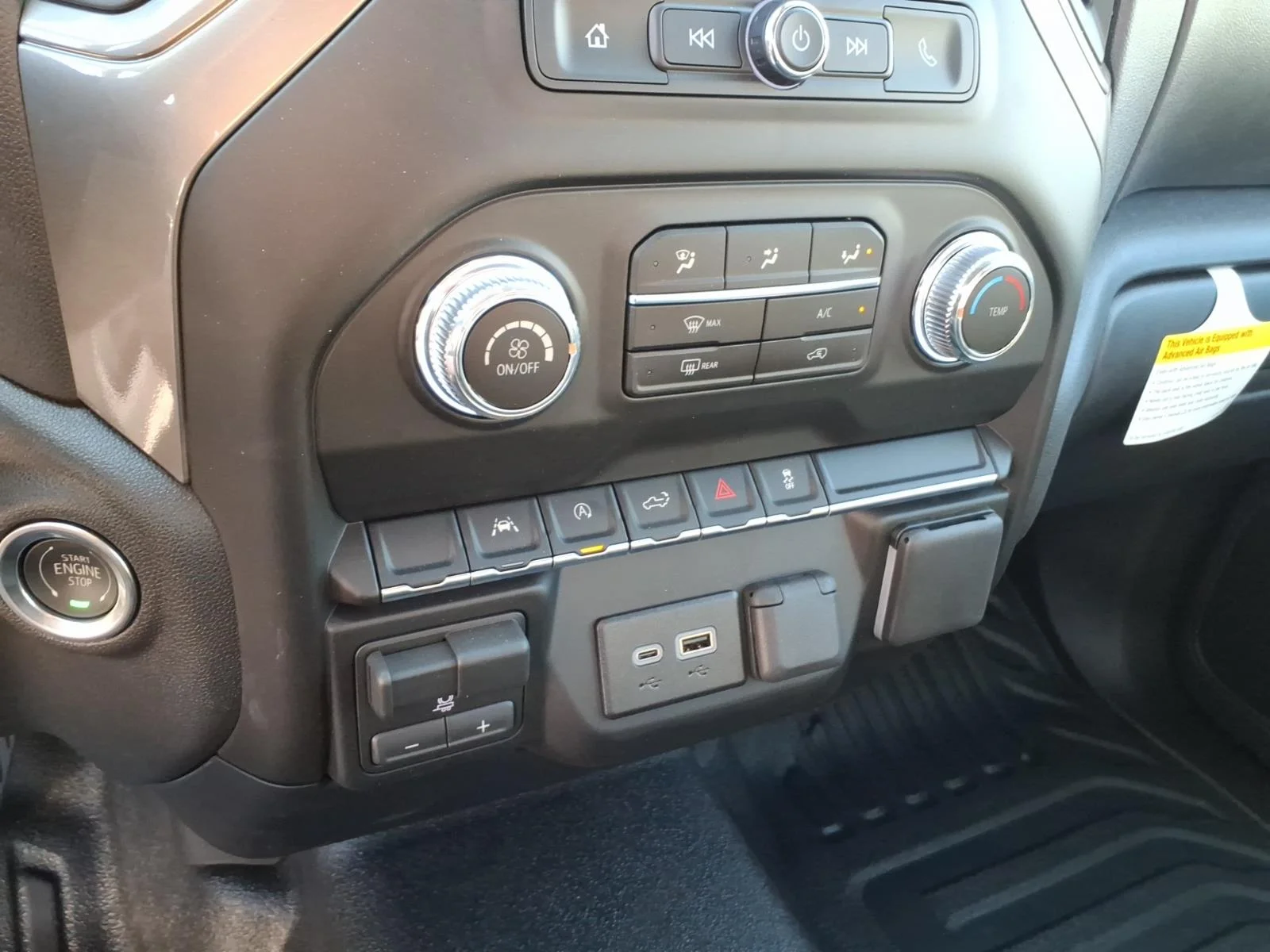2026 GMC Sierra 1500 Pro - Photo 9