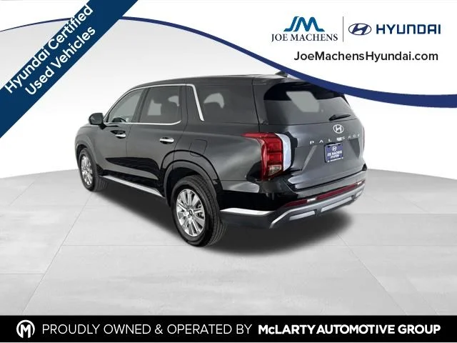 Used 2025 Black Hyundai SE image 8