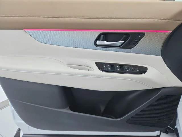 New 2026 White Nissan Platinum image 35