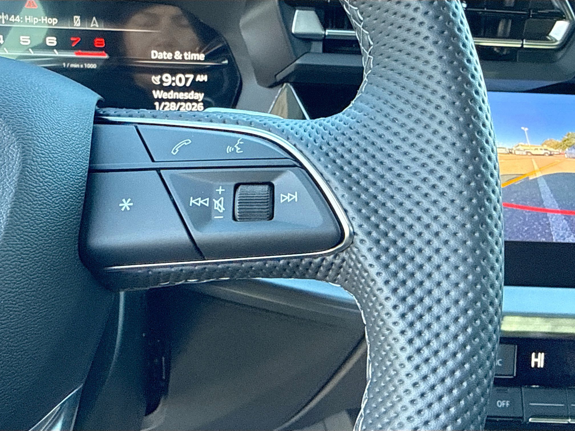 New 2026 Daytona Gray Pearl Effect Audi  image 37
