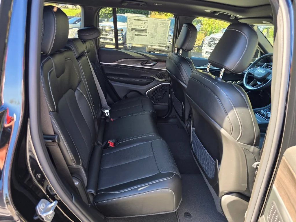 New 2027 Black Jeep Limited Reserve image 26