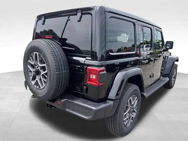 New 2026 Black Clear-Coat Exterior Paint Jeep Sahara image 5