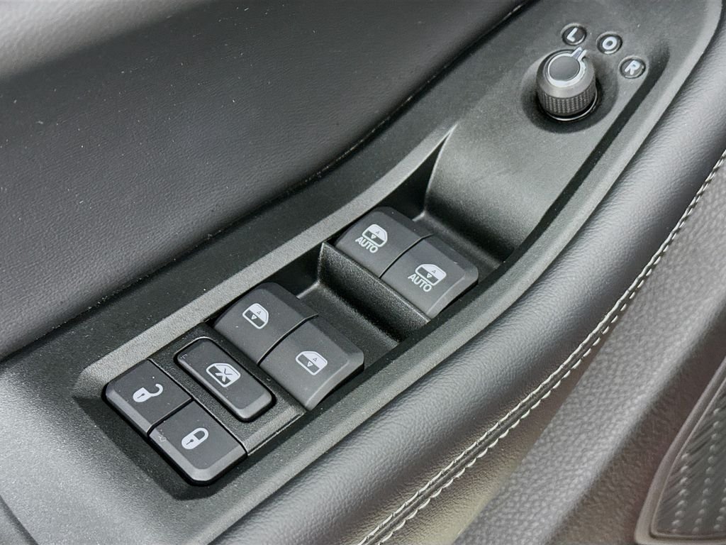 Used 2025 Red Jeep Limited image 17