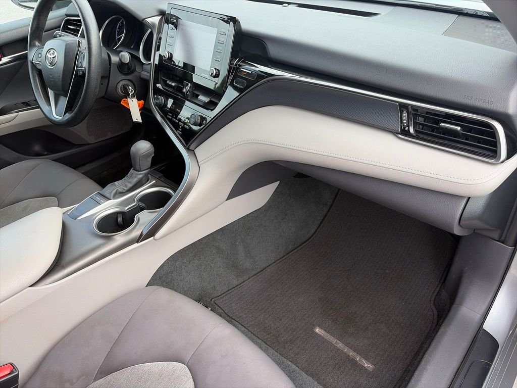 Used 2022 Silver Toyota LE image 31