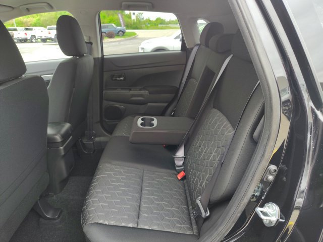 New 2027 Black Mitsubishi 2.0 S image 24