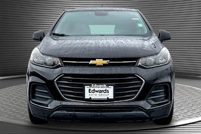 Used 2018 Chevrolet Trax LS with VIN 3GNCJKSB9JL274541 for sale in Council Bluffs, IA